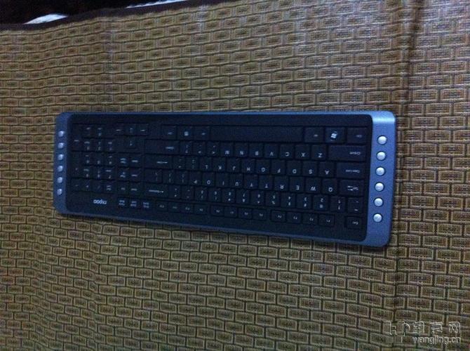 +家中闲置 二手物品 交易项目: 日用百货